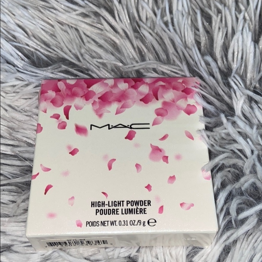 MAC Cosmetics Highlight Powder- Spring Bling - Picture 5 of 13
